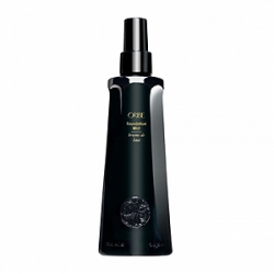 Oribe Foundation Mist - Несмываемый спрей-основа для укладки 200 мл